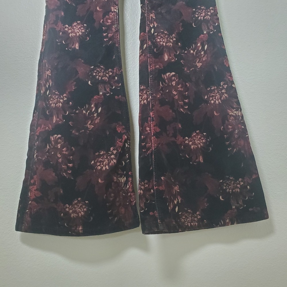 Shyanne Floral Black Velvet Flare Jeans W29xL34 Western Bell Bottoms 1970s Style - Picture 6 of 11
